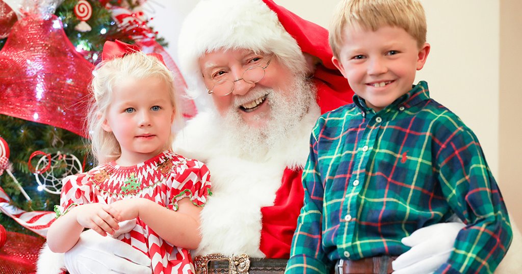 Say Cheese! Santa is Coming to FTC